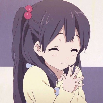 男子爬山摔倒反救了自己一命